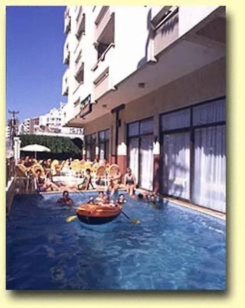 Dias Hotel Kusadası 2*,